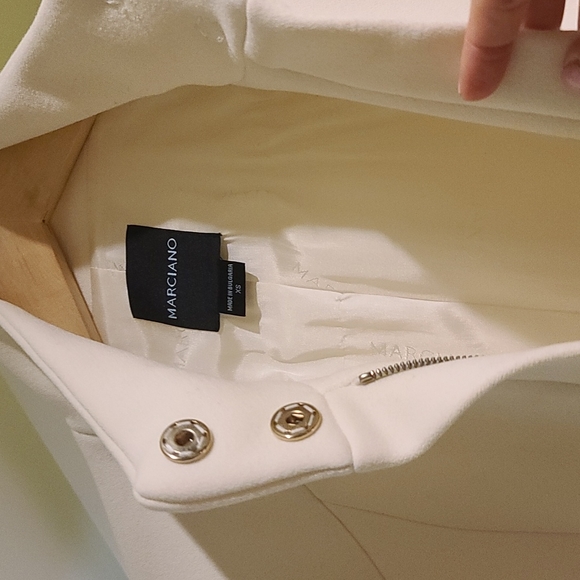 Jacket - Picture 2 of 5
